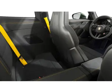 Porsche 992 911 Carrera GTS PCCB Surround-View BOSE