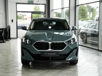 BMW X2 sDrive 18d comfort access camera