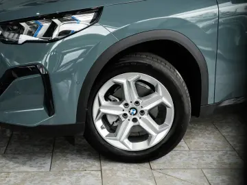 BMW X2 sDrive 18d comfort access camera