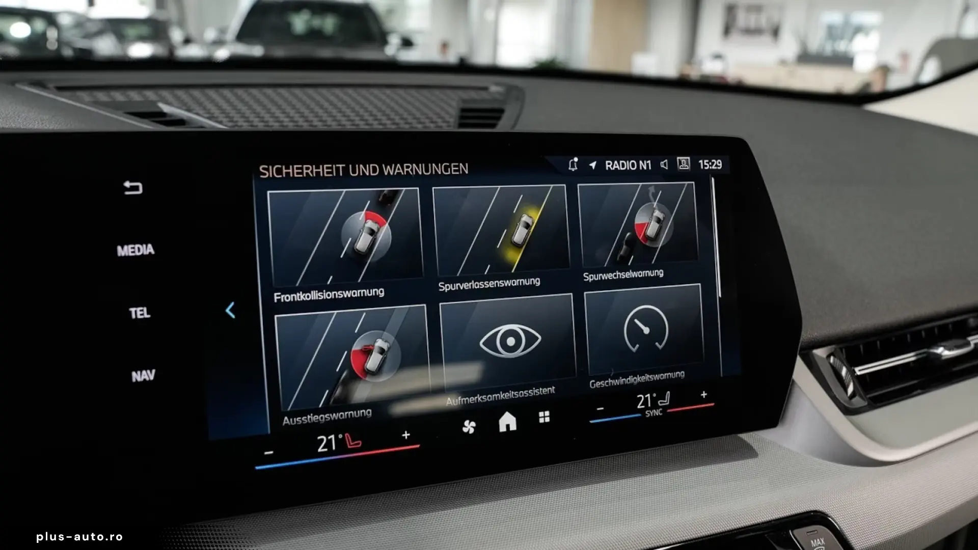 BMW X2 sDrive 18d comfort access camera