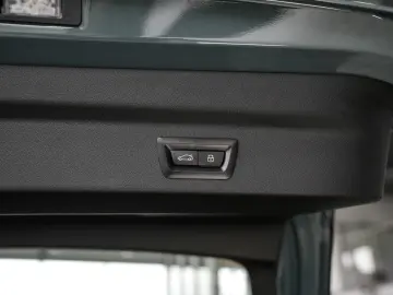 BMW X2 sDrive 18d comfort access camera