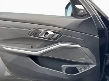 BMW M340i xD Tour ACC 360  Pano 19 M H K HUD Navi
