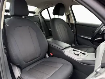 BMW 330i Limo Car Widescreen LED 18  SHZ lumbar