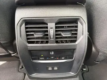 BMW 330i Limo Car Widescreen LED 18  SHZ lumbar