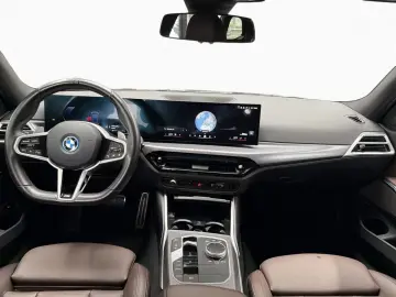 BMW 330e xDr T M SPORT PRO AdLED AHK H K Kam DA 18