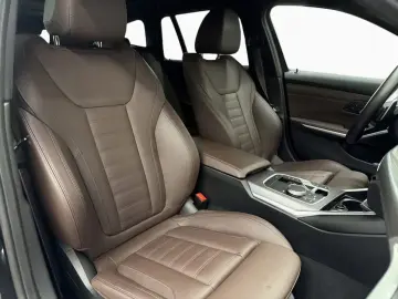 BMW 330e xDr T M SPORT PRO AdLED AHK H K Kam DA 18