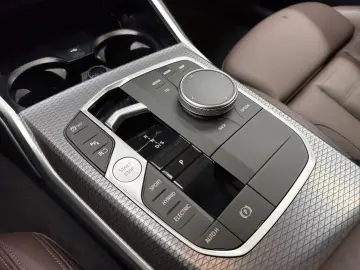 BMW 330e xDr T M SPORT PRO AdLED AHK H K Kam DA 18
