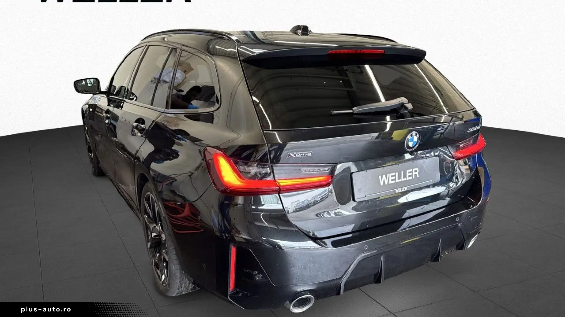 BMW 330d xDrive Touring M Sport 19  ParkPlus AHK HUD