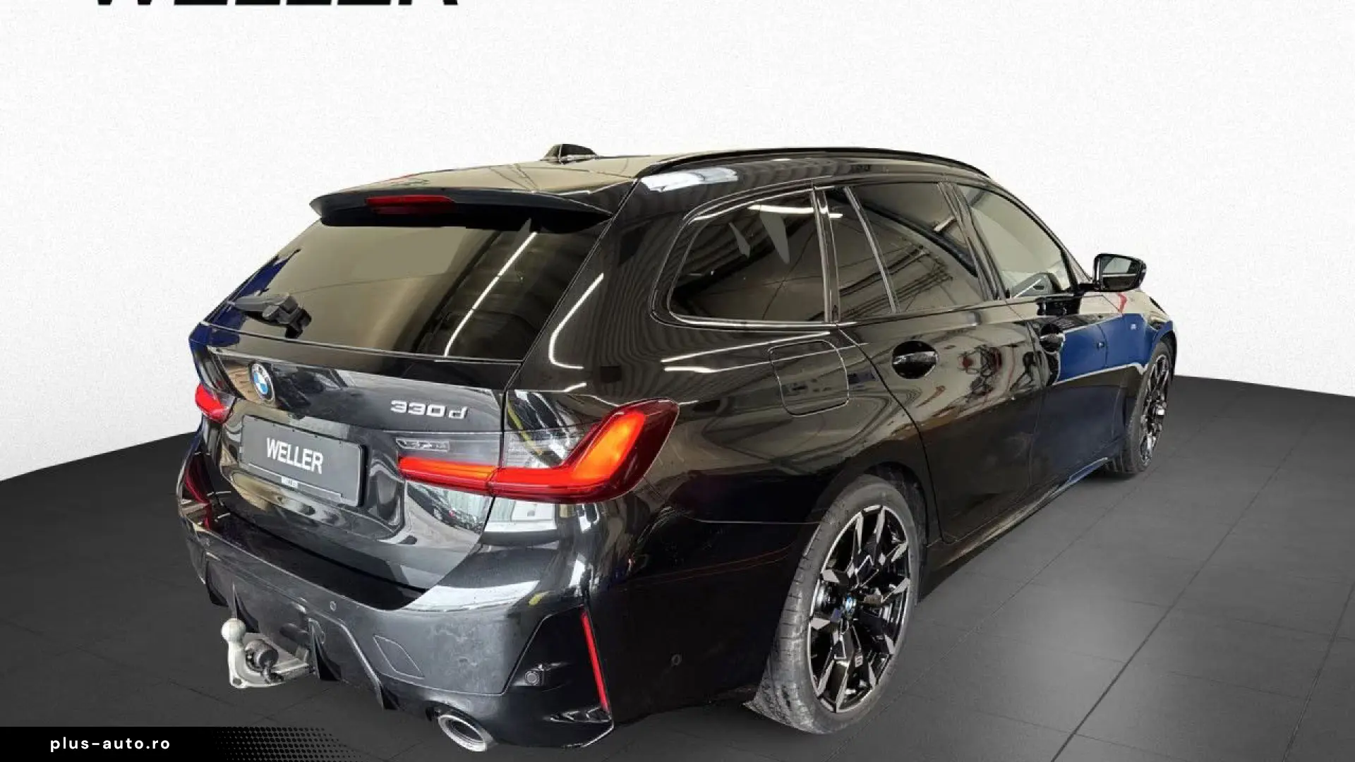BMW 330d xDrive Touring M Sport 19  ParkPlus AHK HUD