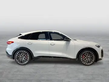 Audi SQ5 Sportback quattro • B&O • Pano 360