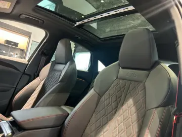 Audi SQ5 Sportback quattro • B&O • Pano 360