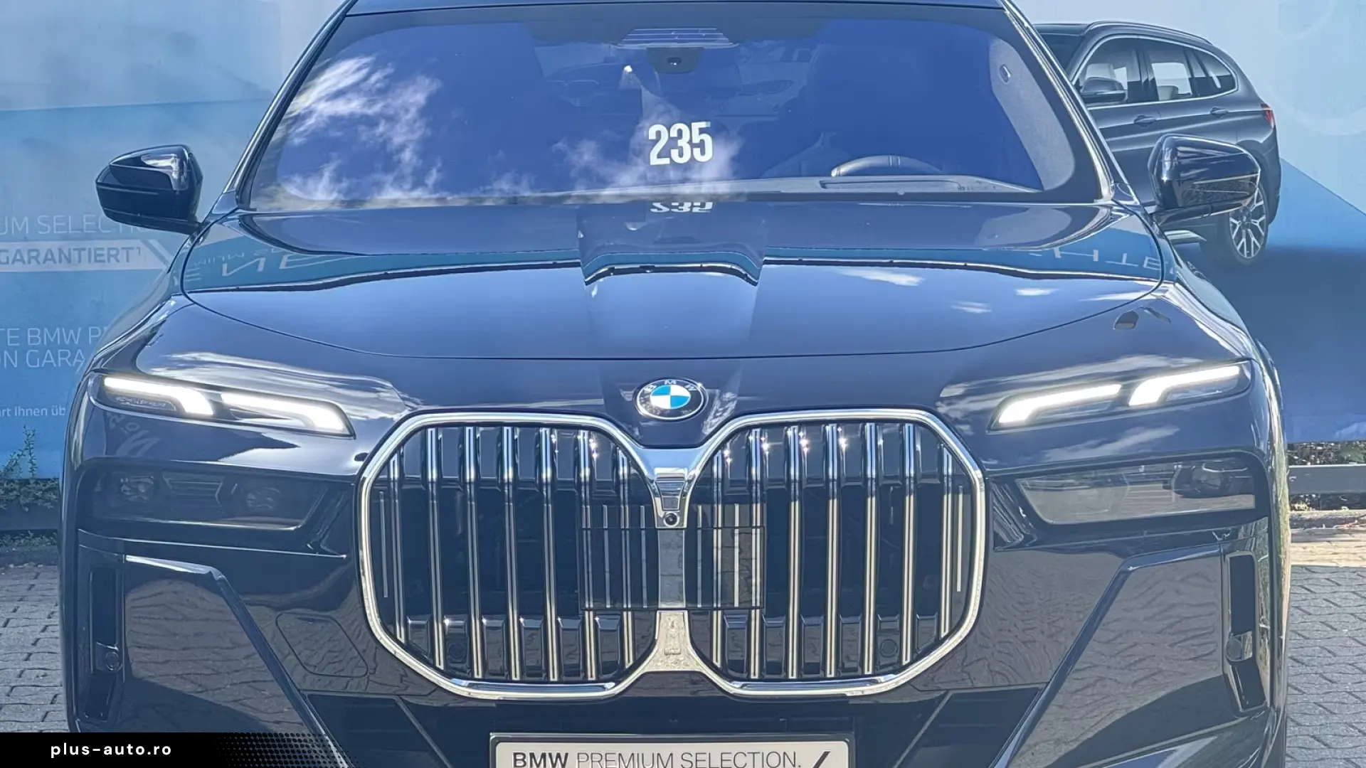 BMW 740d xDrive M Sport PanoSky StHzg Autobahnas B&W