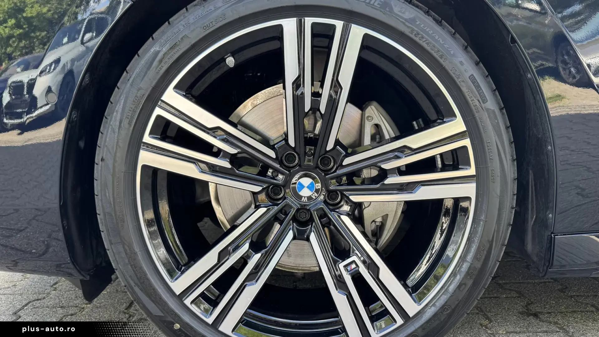 BMW 740d xDrive M Sport PanoSky StHzg Autobahnas B&W