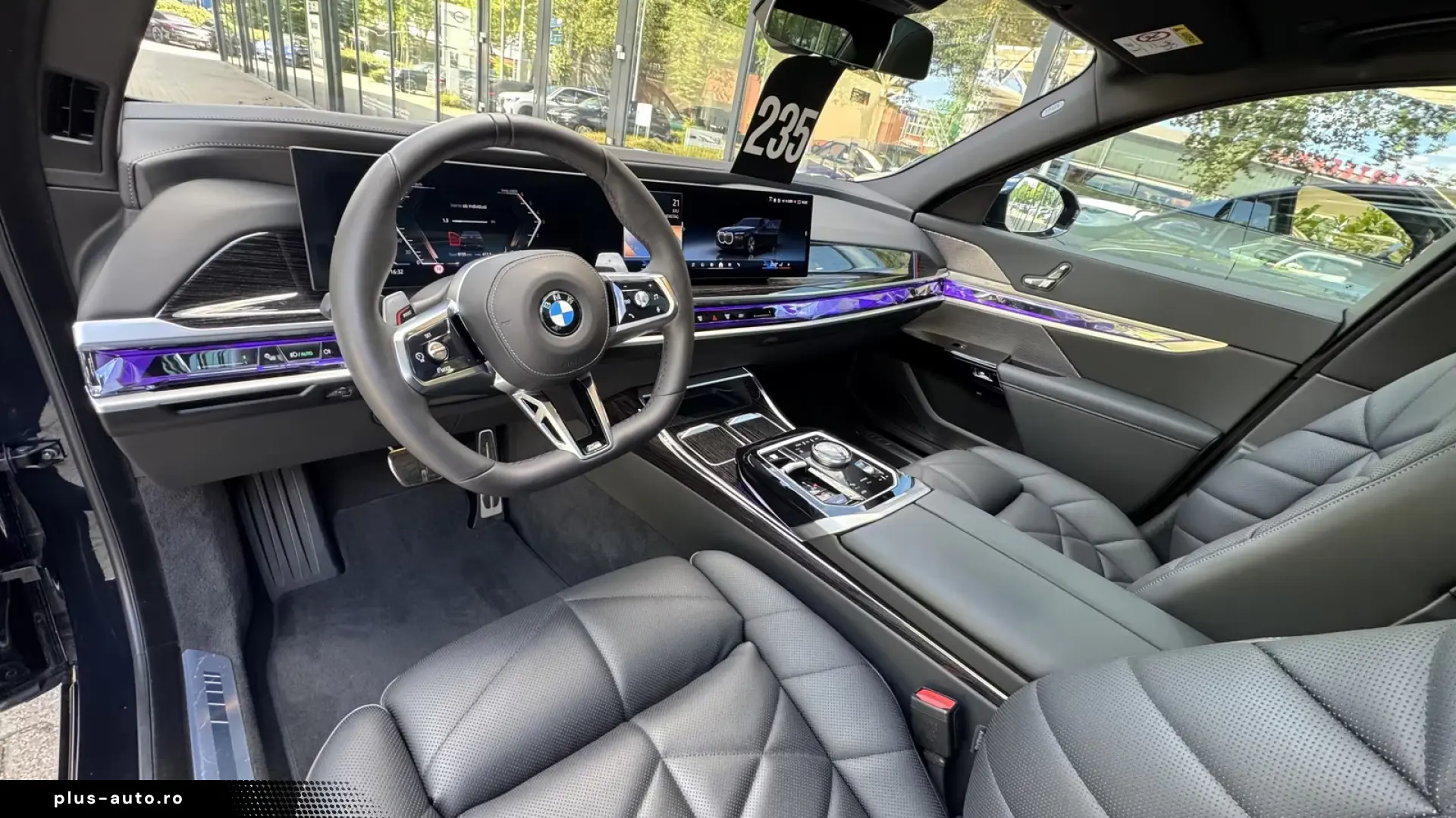BMW 740d xDrive M Sport PanoSky StHzg Autobahnas B&W