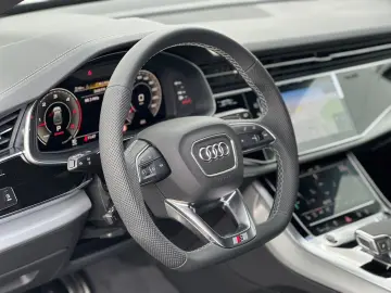 Audi Q8 50 TDI quattro S line • B&O •Pano • Matrix • 360