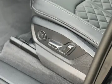 Audi Q8 50 TDI quattro S line • B&O •Pano • Matrix • 360