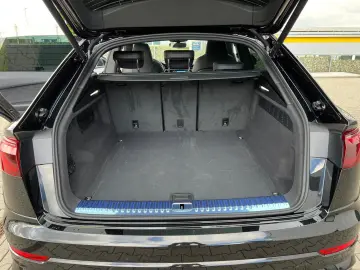 Audi Q8 50 TDI quattro S line • B&O •Pano • Matrix • 360