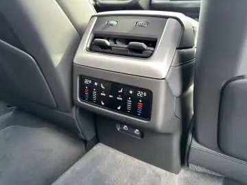 Audi Q7 TDI quattro S line • B&O • Pano • HUD • 360