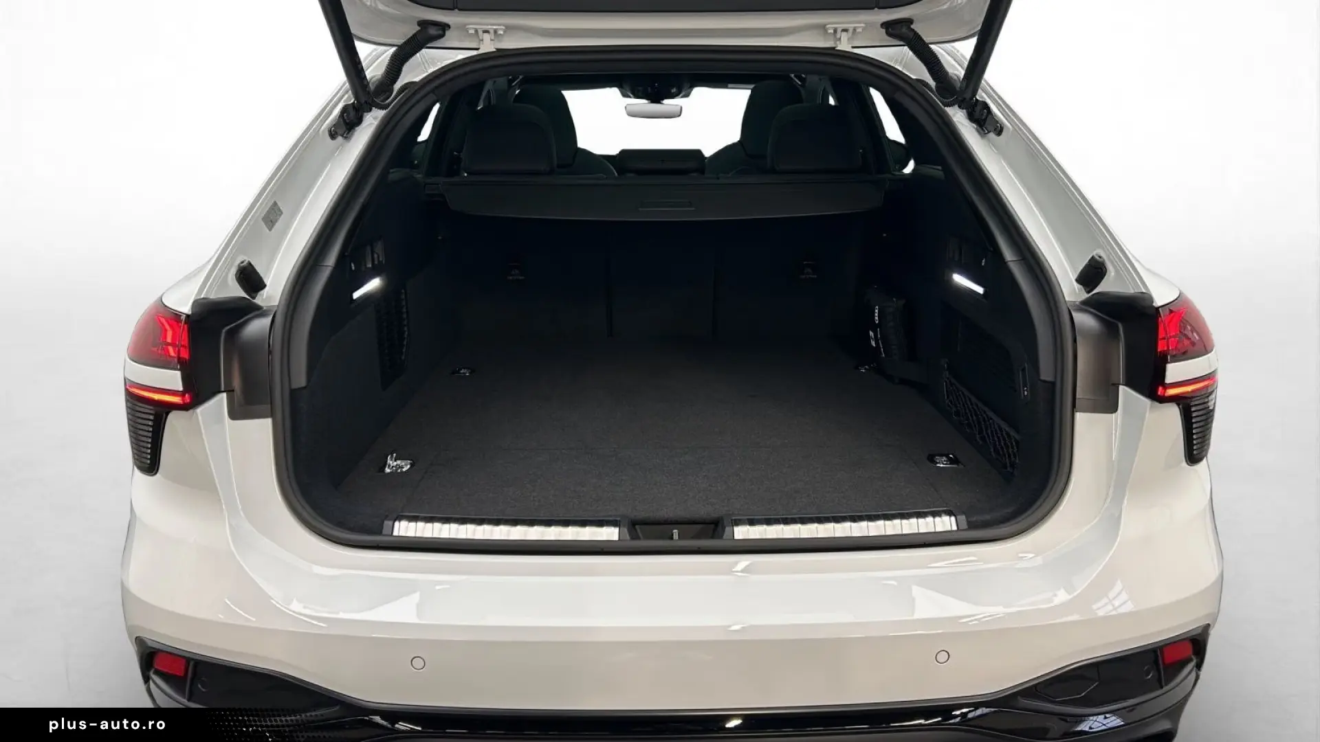 Audi A6 Avant e-hybrid edition one quattro S line Nav