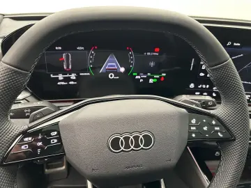 Audi A6 Avant e-hybrid edition one quattro S line Nav