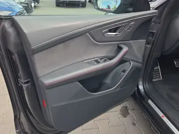 Audi SQ8 SUV TFSI 373(507) kW(PS) tiptronic HUD Pano