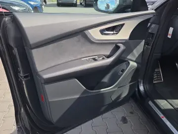 Audi Q8 SUV 55 TFSI QUATTRO tiptronic Pano Virtual B&Q