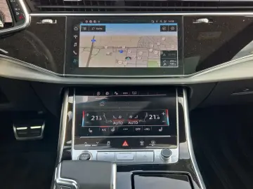 Audi Q8 SUV 55 TFSI QUATTRO tiptronic Pano Virtual B&Q
