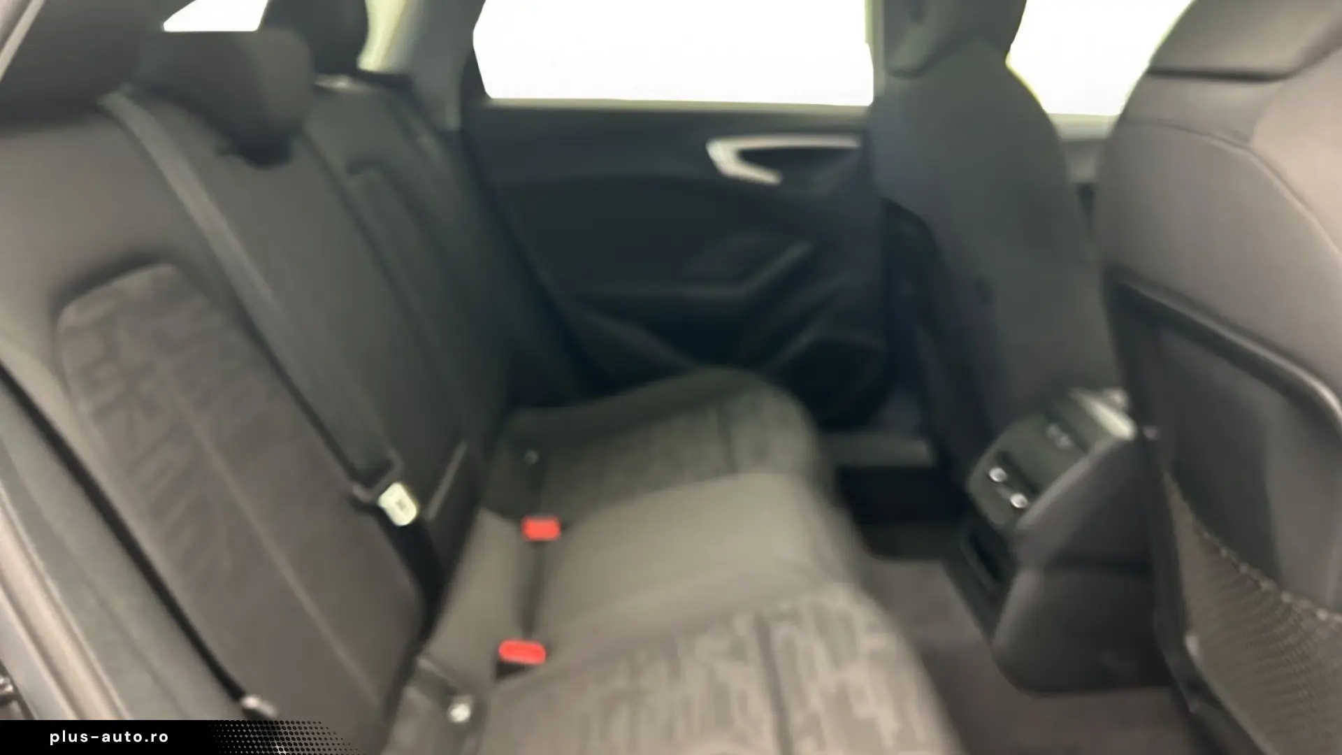 Audi A5 Avant TDI Navi LED Alu AHK PDC Pano