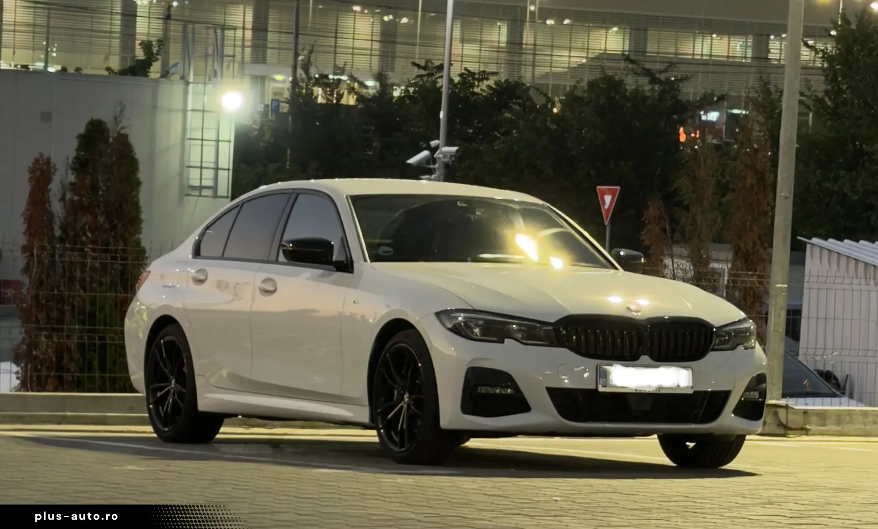 BMW 3 Series 2021 — imagine 6