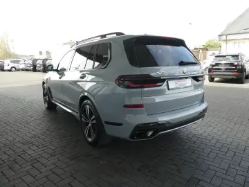 BMW X7 xDrive40d M Sport Pro Pano Soft-Close