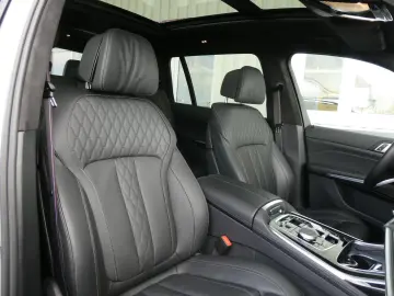 BMW X7 xDrive40d M Sport Pro Pano Soft-Close