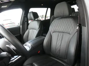 BMW X7 xDrive40d M Sport Pro Pano Soft-Close