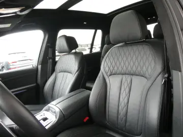 BMW X7 xDrive40d M Sport Pro Pano Soft-Close