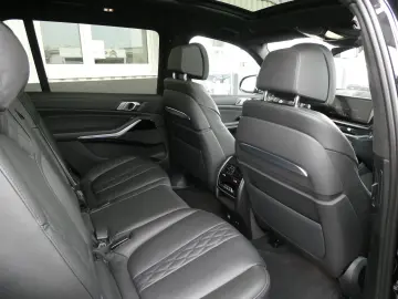BMW X7 xDrive40d M Sport Pro Pano Soft-Close