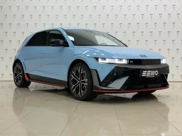 Hyundai IONIQ 5 N 84 kWh 4WD – 609 CP 360  Ventilație