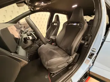Hyundai IONIQ 5 N 84 kWh 4WD – 609 CP 360  Ventilație