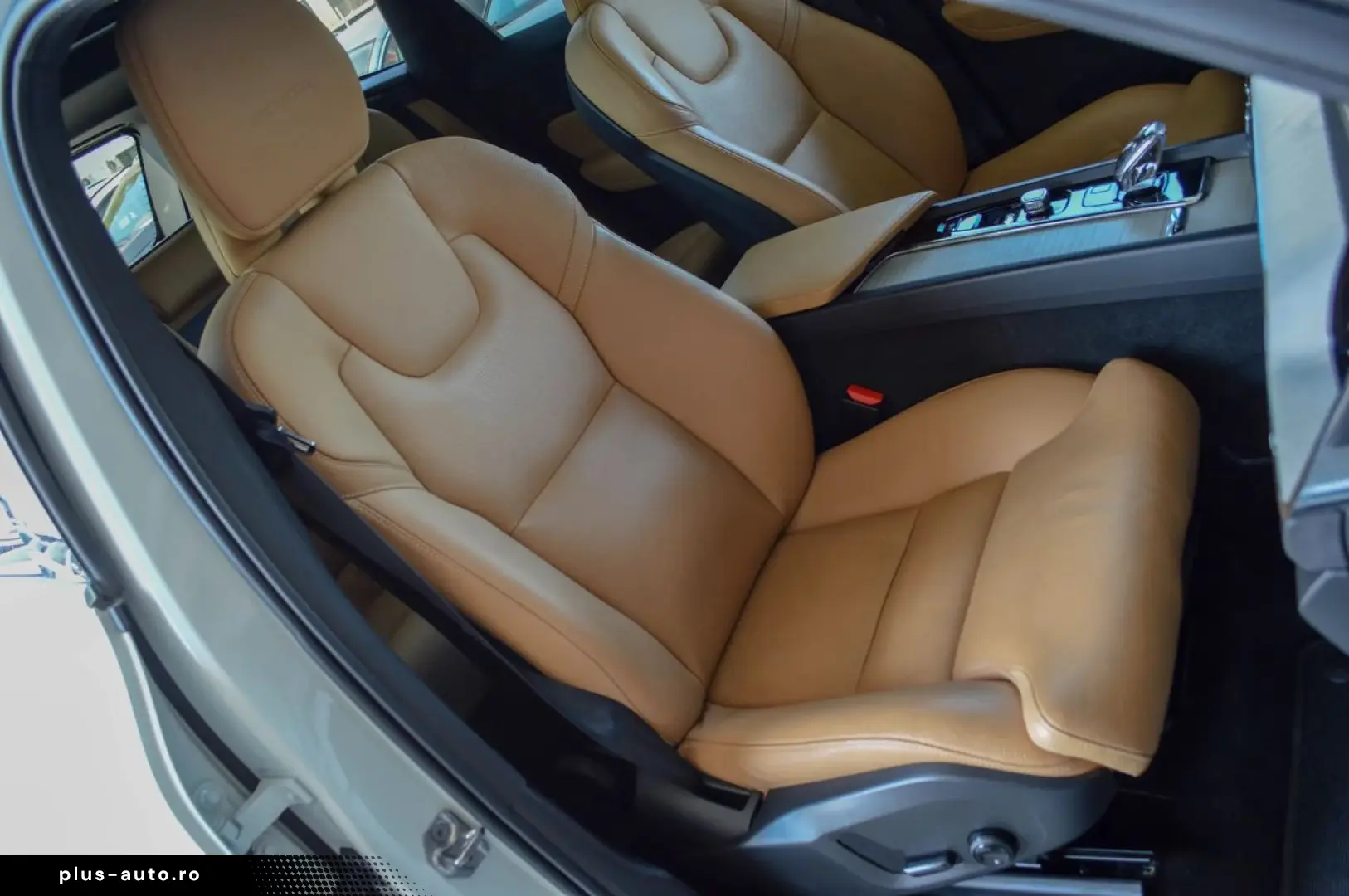 2020 Volvo XC-60 T8 Twin Engine eAWD Inscription TVA Deducti