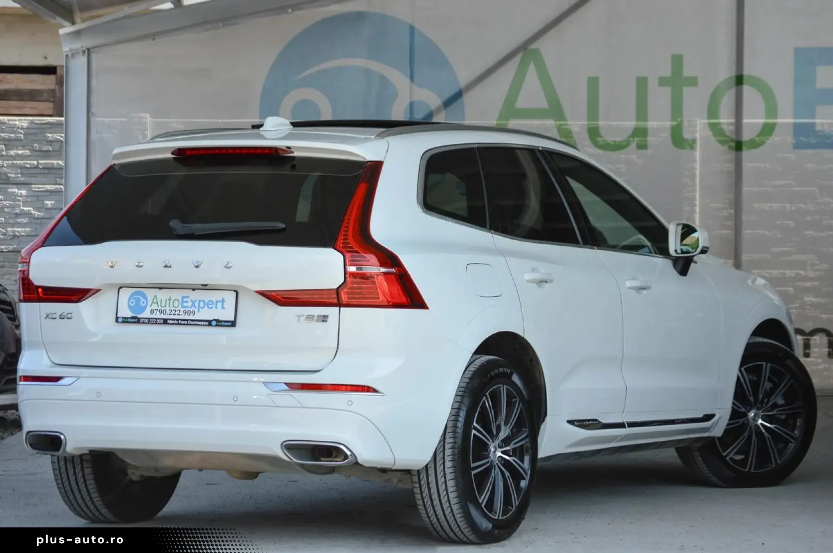 2020 Volvo XC-60 T8 Twin Engine eAWD Inscription TVA Deducti
