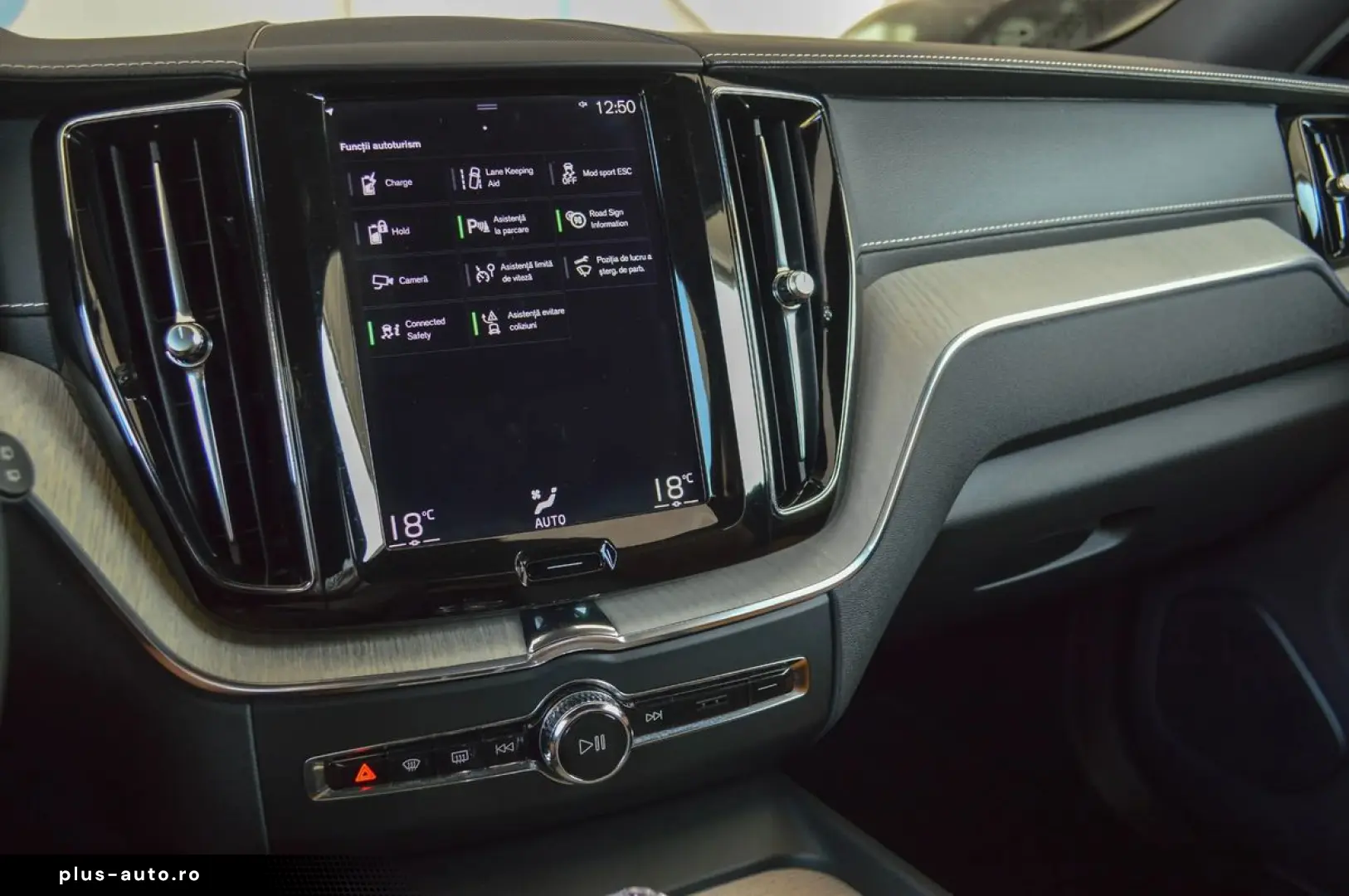 2020 Volvo XC-60 T8 Twin Engine eAWD Inscription TVA Deducti