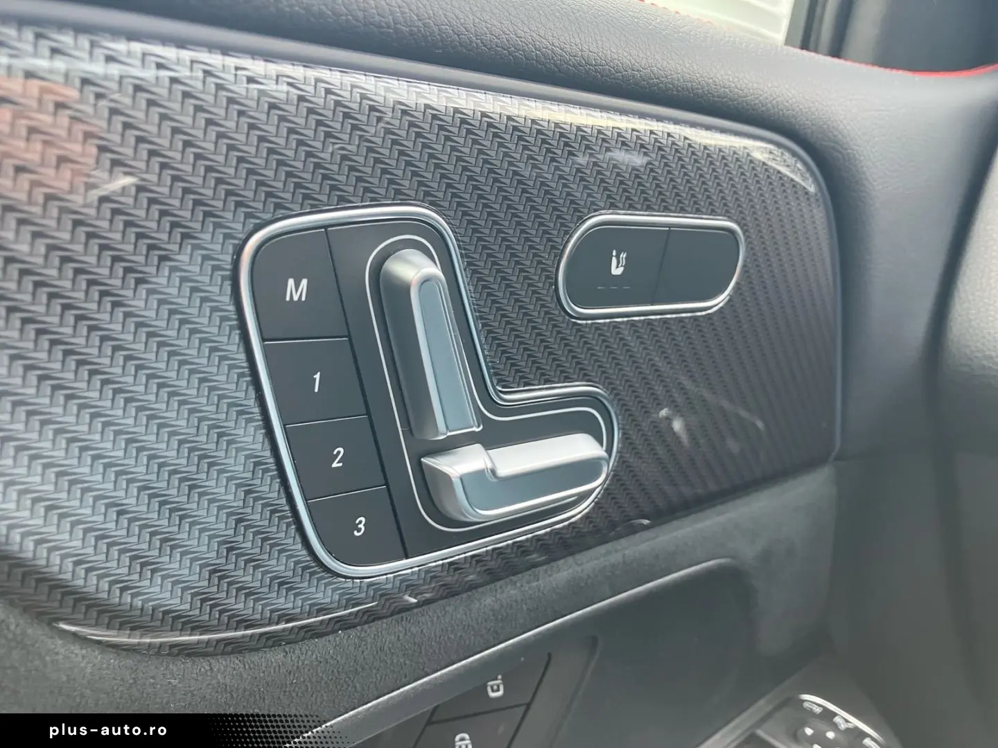 MERCEDES-BENZ GLB 220 d 4M AMG Pano Distr. LED Burm. 360 Kam