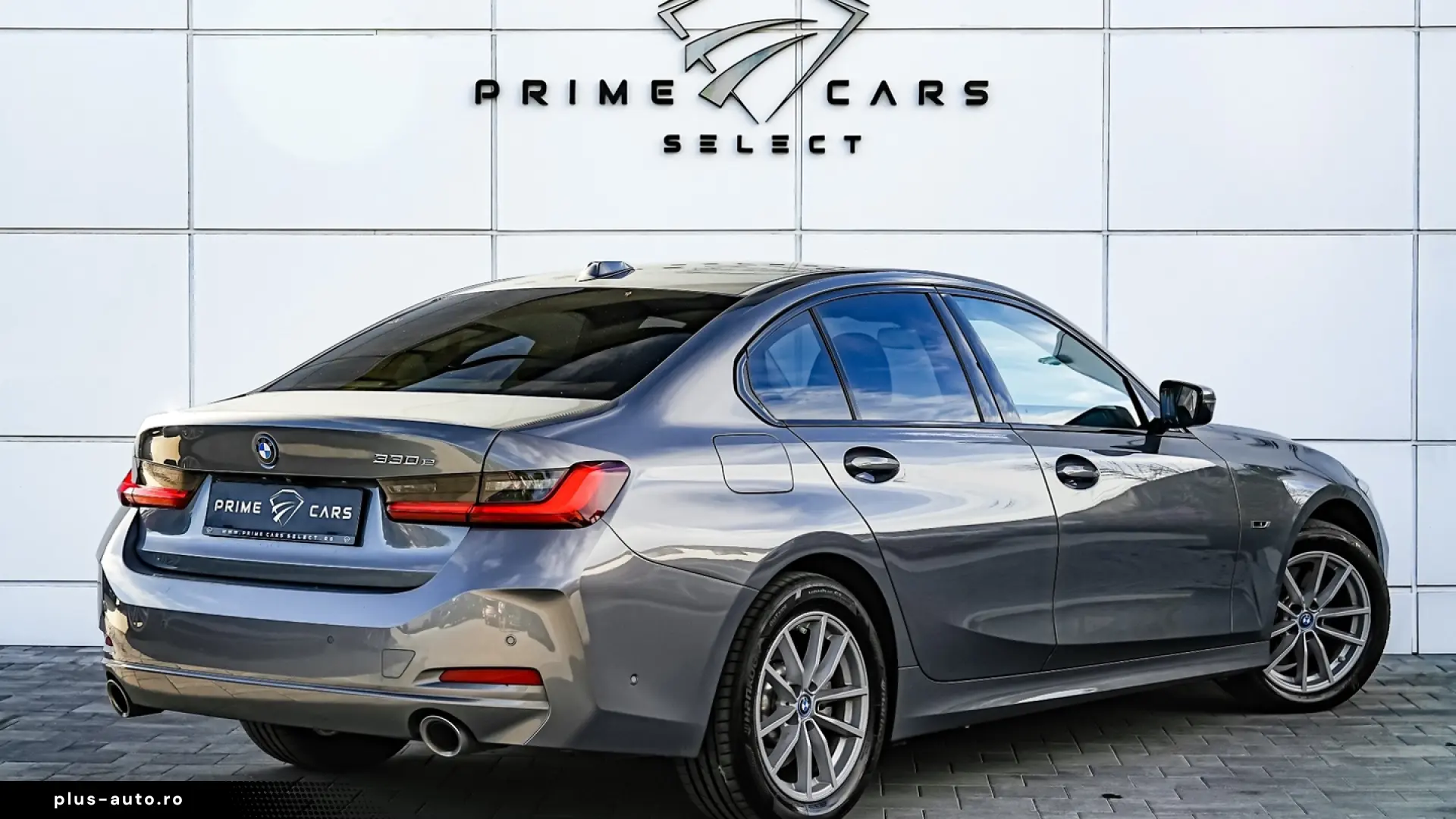 BMW Seria 3 330e Aut. Sport Line