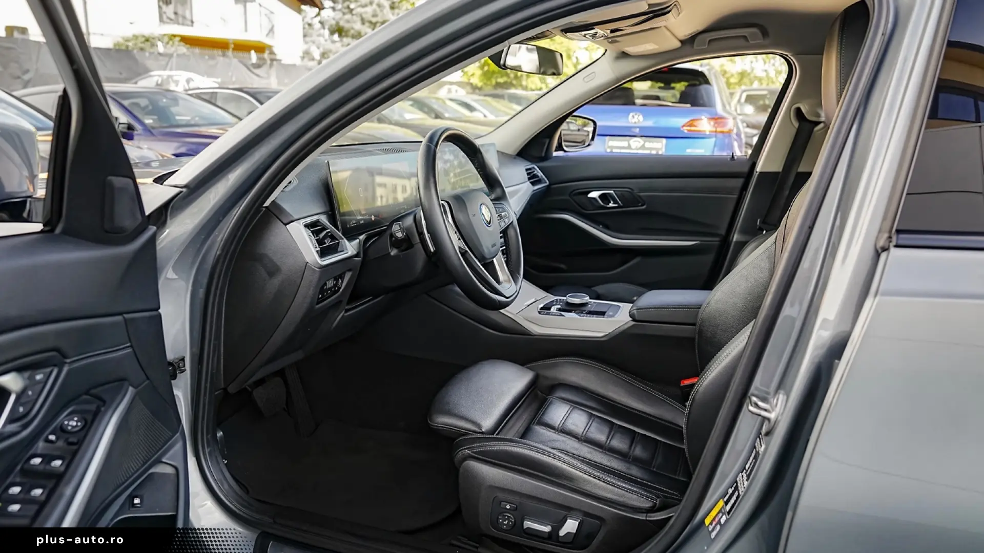 BMW Seria 3 330e Aut. Sport Line