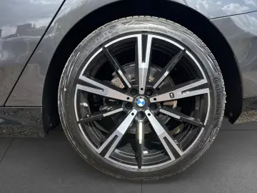 BMW 520dA xDr T M SPORT StHz AHK 20