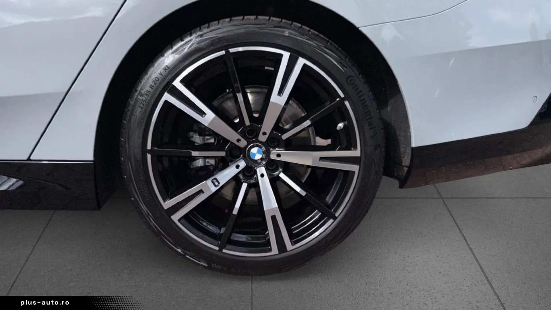BMW 520dA T M SPORT Pano AHK StHzg