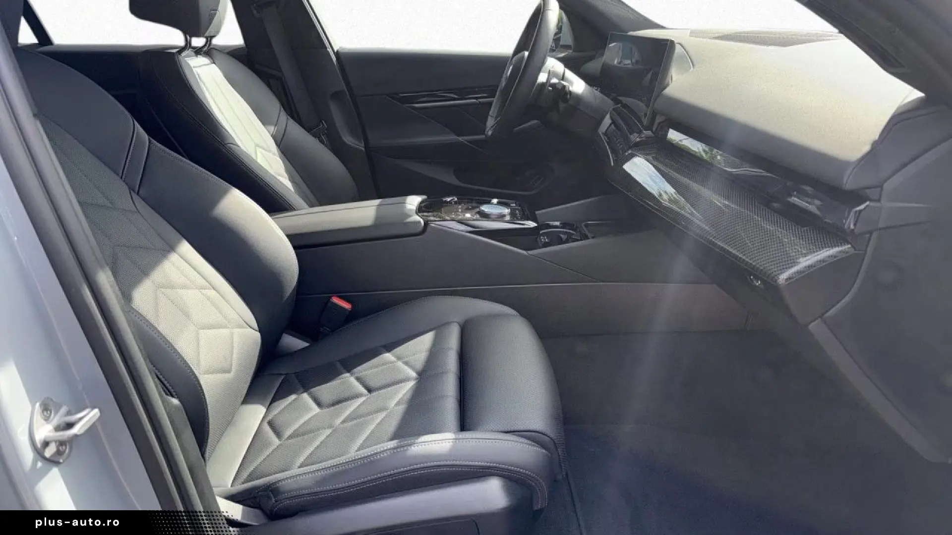 BMW 520dA T M SPORT Pano AHK StHzg