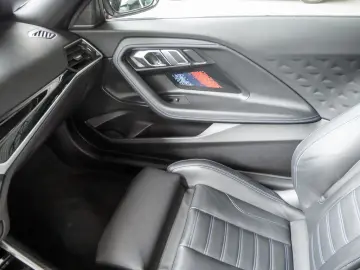 BMW M2 CARBON HUD NAVI SPORTSITZ MEM PARKASSI DRIVIN