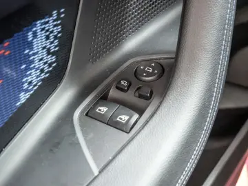 BMW M2 CARBON HUD NAVI SPORTSITZ MEM PARKASSI DRIVIN