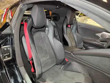 Corvette C8 6.2 Stingray 3LT Targa Z51 Performance Pack