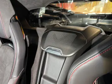 Corvette C8 6.2 Stingray 3LT Targa Z51 Performance Pack