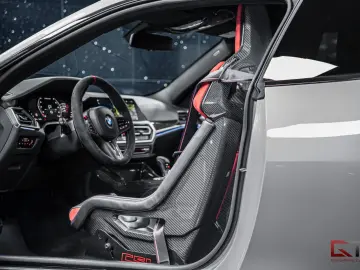 BMW M4 CSL FULL Bucket Seats HuD Driving Assistant